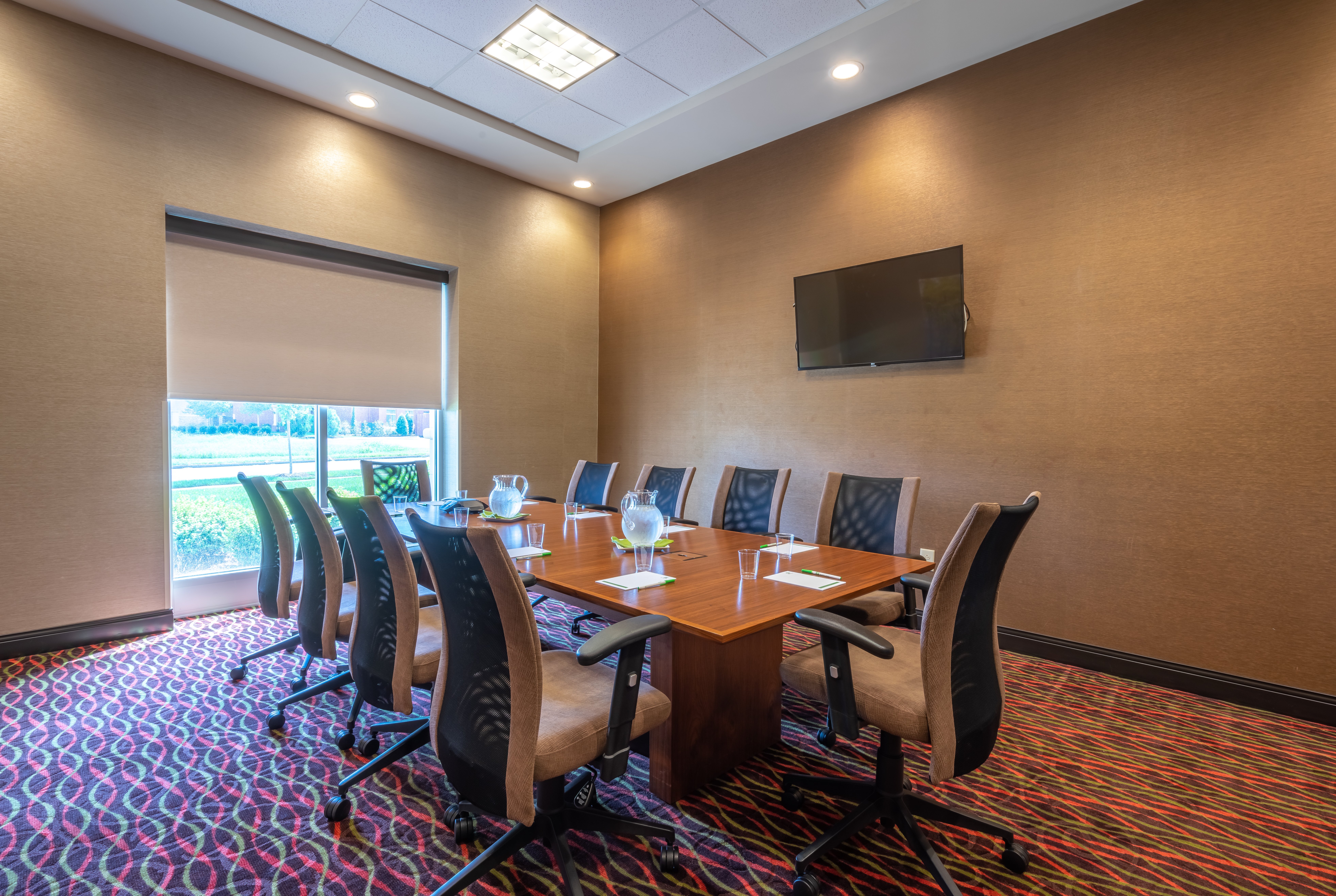 Holiday Inn Murfreesboro 43/54