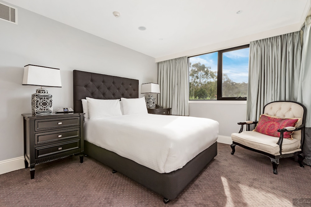 Miramare Gardens Boutique Accommodation 12/29