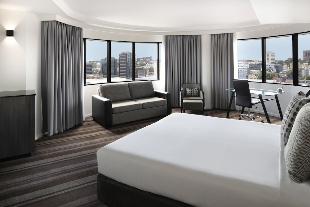 Mercure Sydney 20/67