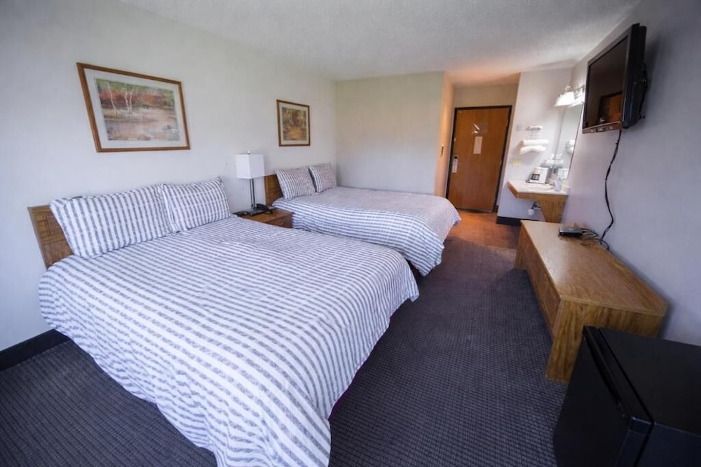 Westwood Inn & Suites Kimball I 90 7/50