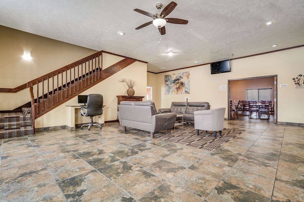 Quality Inn Hastings NE 4/26