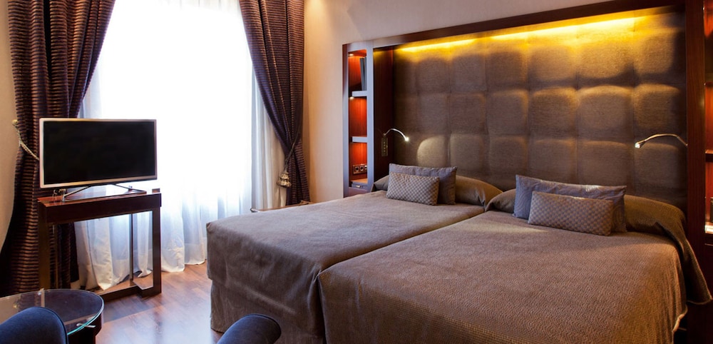 Casa Fuster 22/76