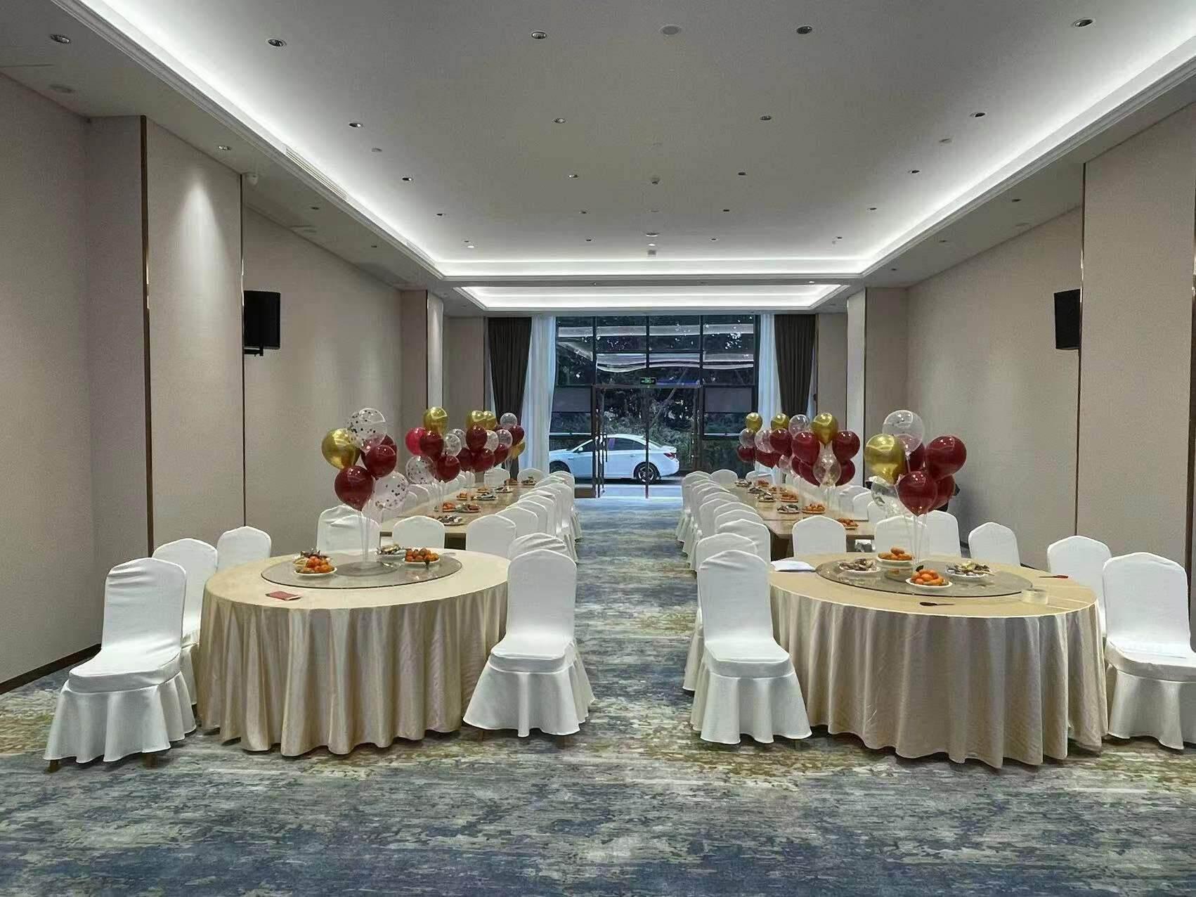 Vienna International Hotel (Chengdu Longquan Automobile City Aviation Academy Branch) 43/45