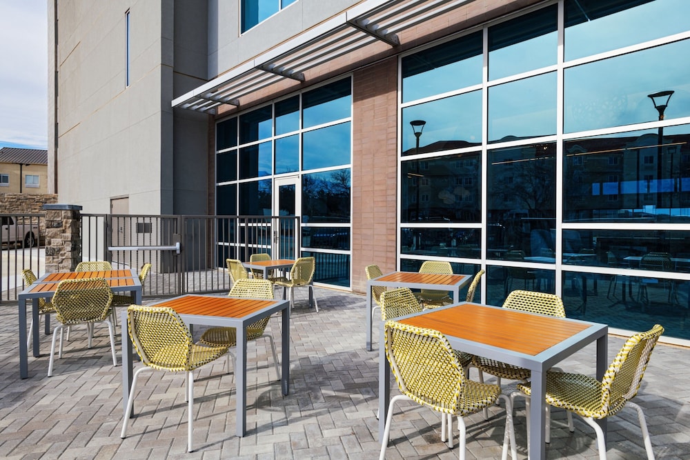 Element Dallas Las Colinas 23/33