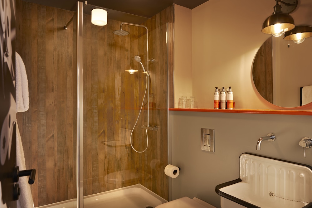 Bike & Boot Inns Scarborough - Leisure Hotels for Now 50/50