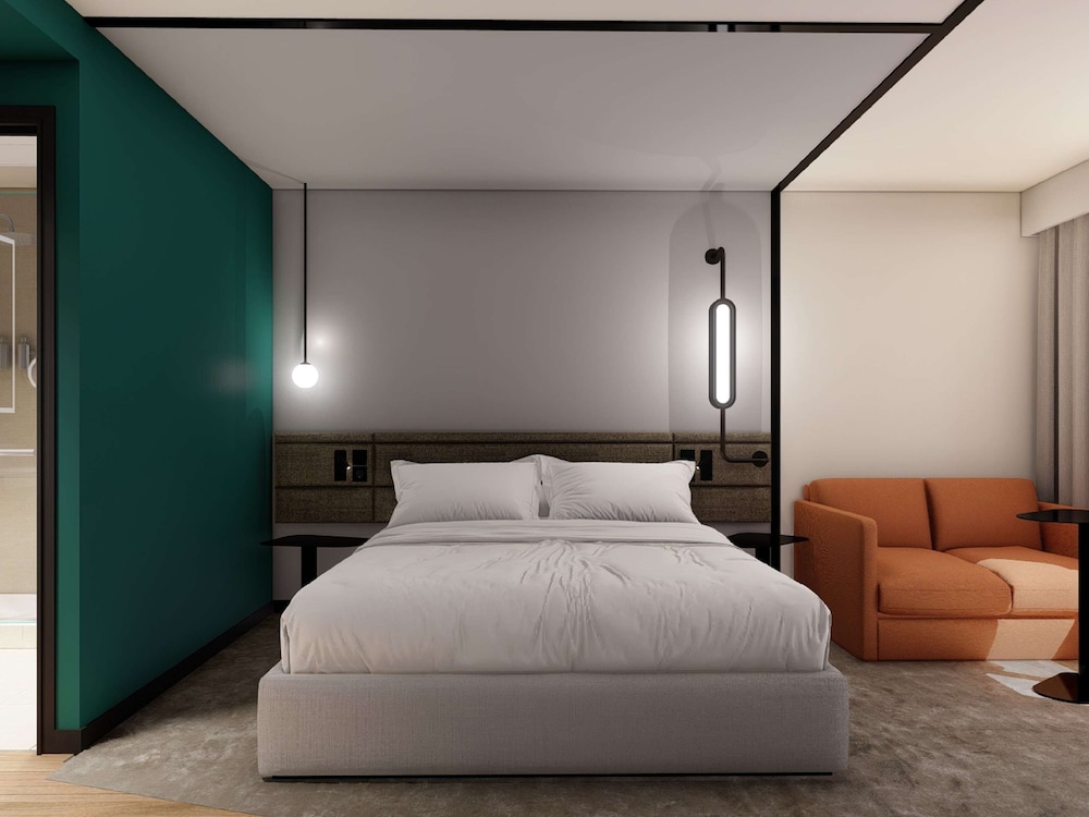 EXECUTIVE, DOUBLE BED