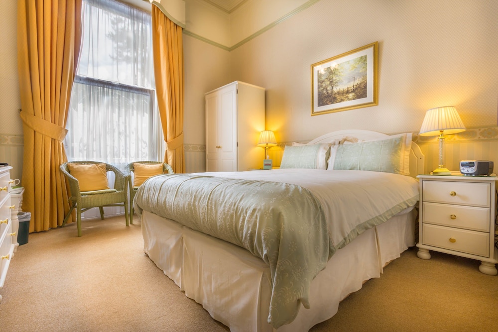 Balincourt Guest House 13/38