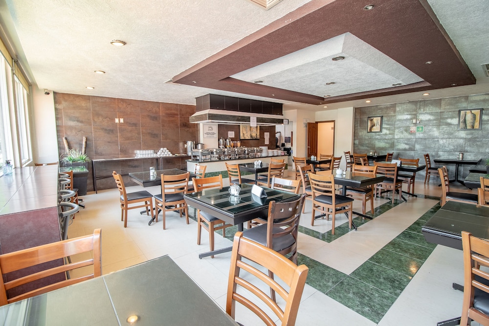 Real Del Sol Hotel 34/50