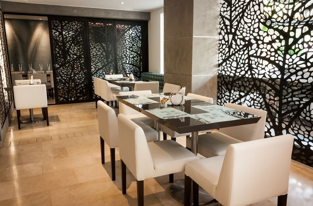 Hotel Washington Plaza By Sercotel 57/72