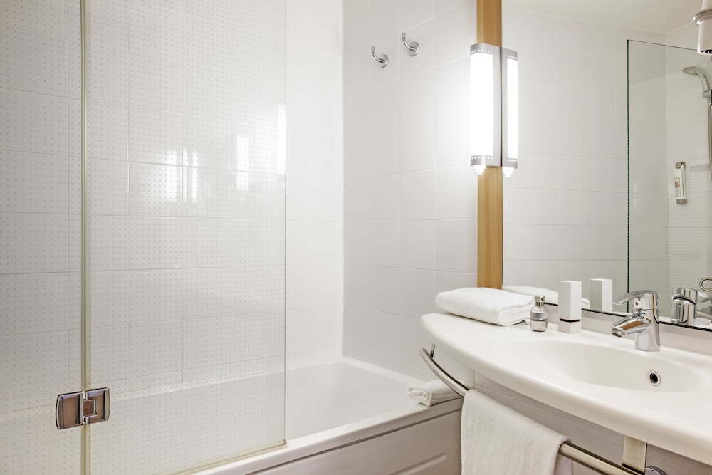 Ibis Barcelona Mollet 14/76