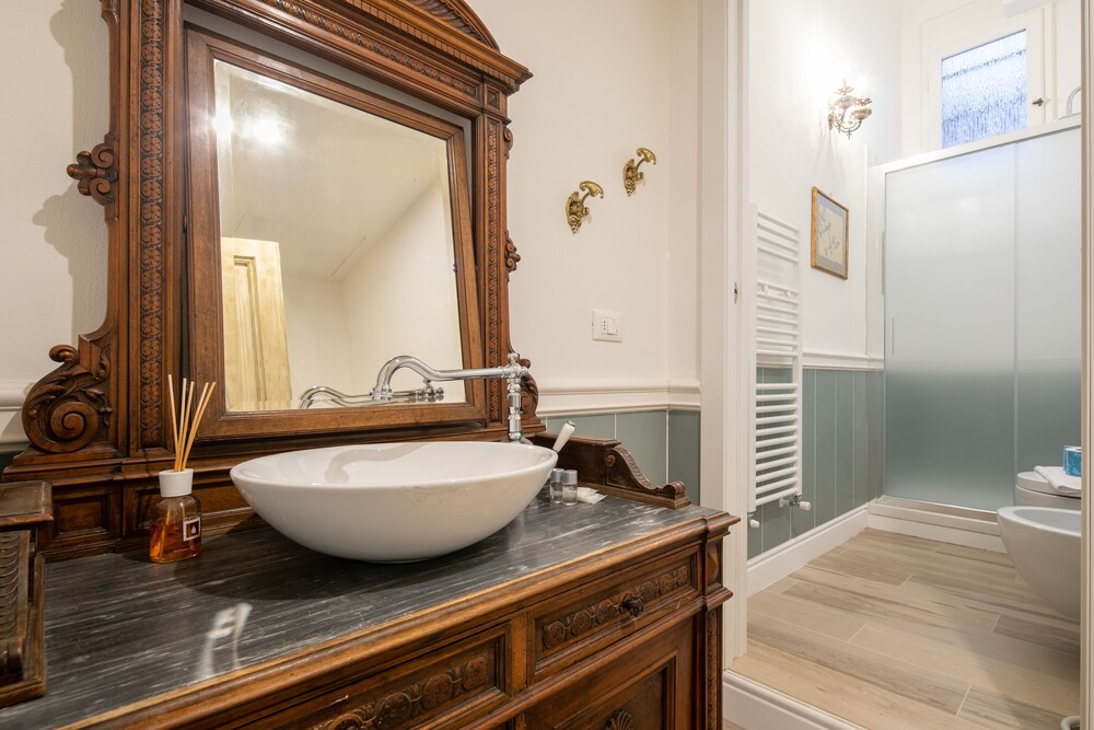 Santa Maria Novella 4 Bedrooms 22/23