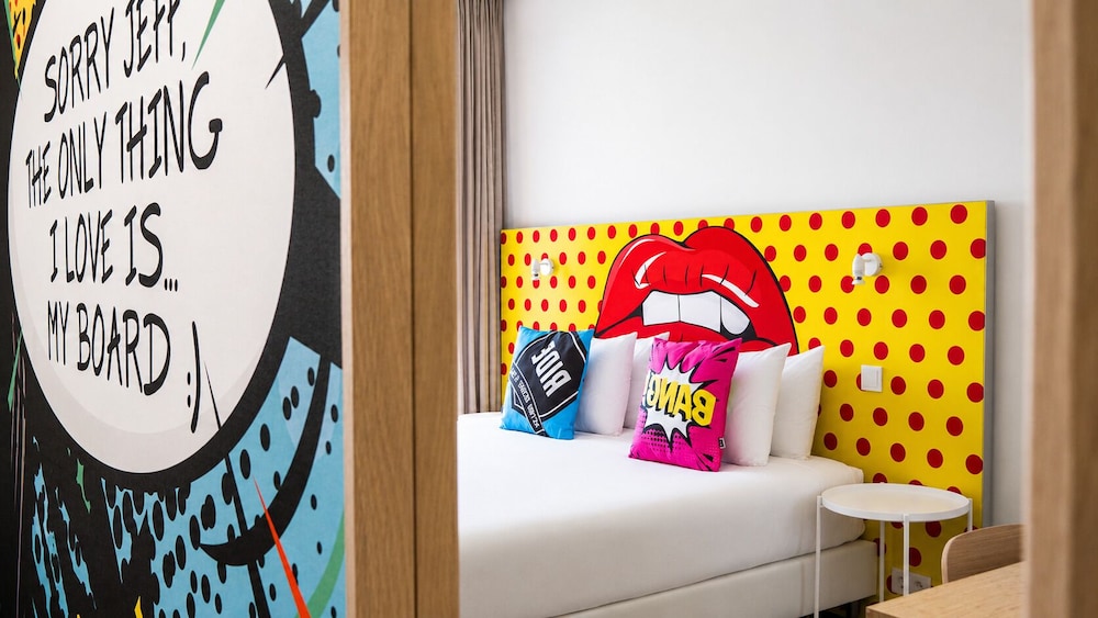 Ride Surf Resort Spa 15/50