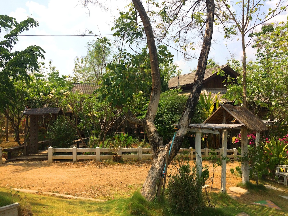Montri Garden House 12/29