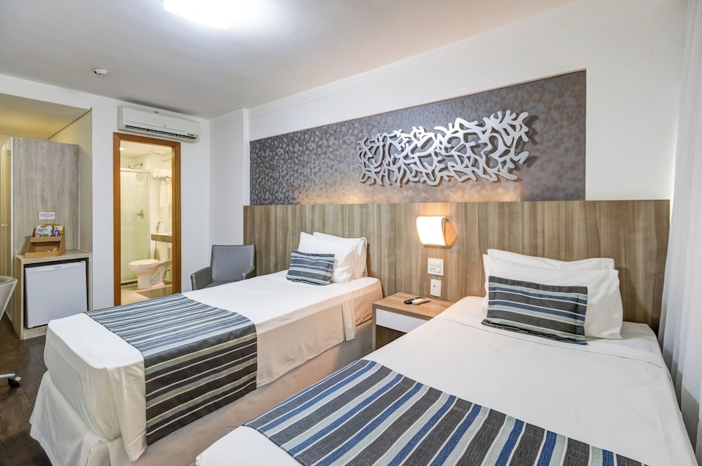 DELUXE, TWIN BEDS