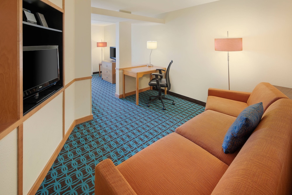 Fairfield Inn And Suites By Marriott Indianapolis Airport 18/24
