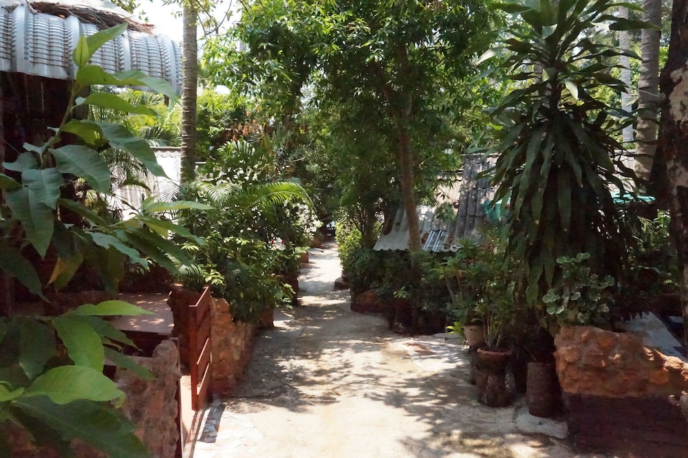 Pine Bungalow 59/64