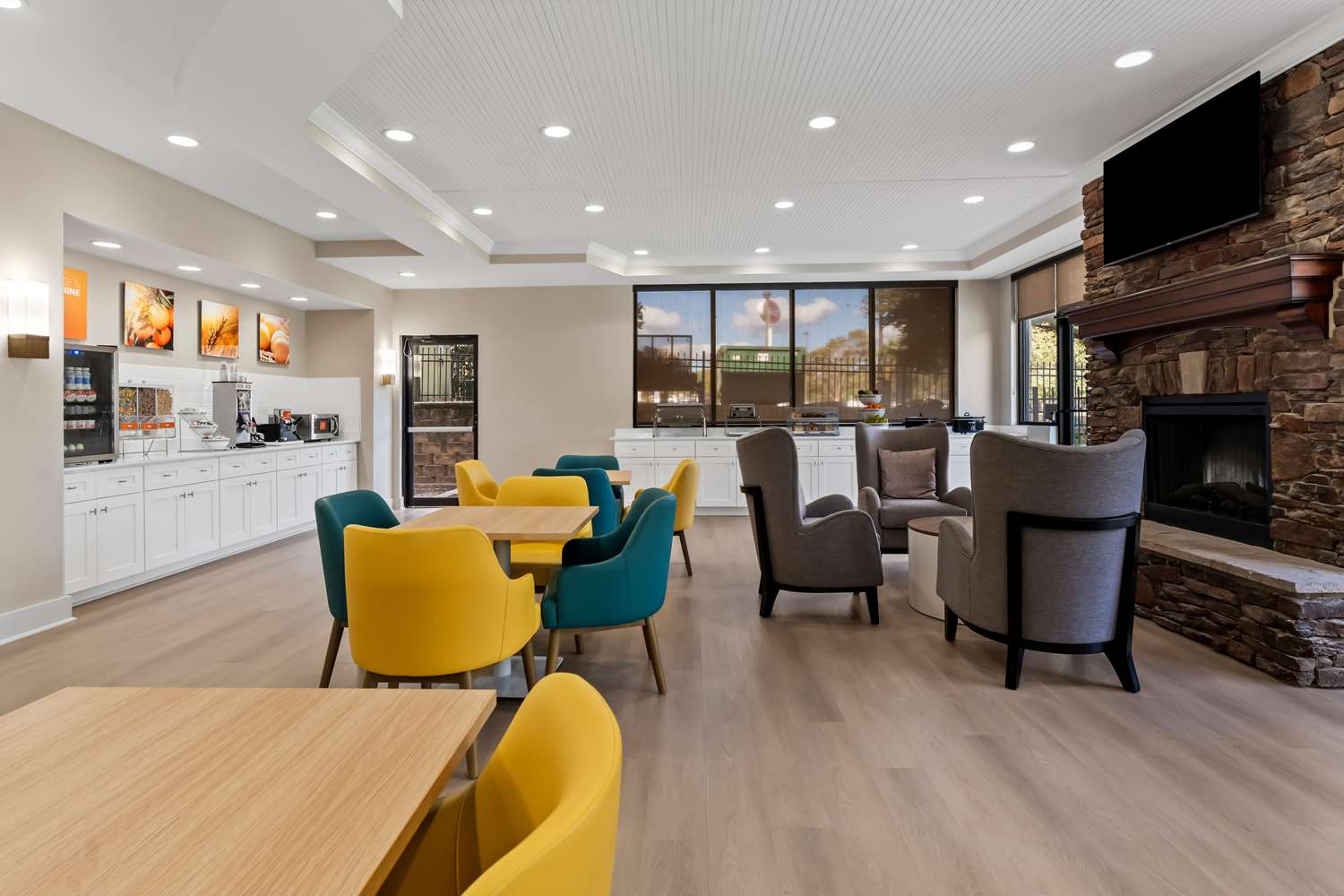 Comfort Suites Augusta Riverwatch 21/28