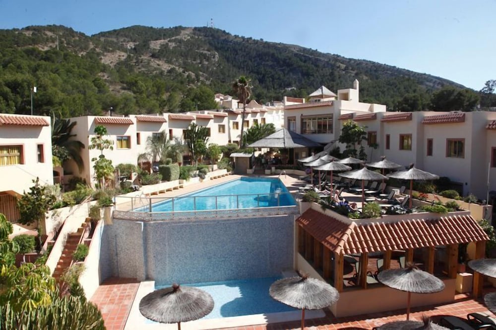 Albir Hills Apartments 61/63