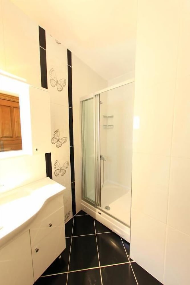 Bacchus Pension 46/49