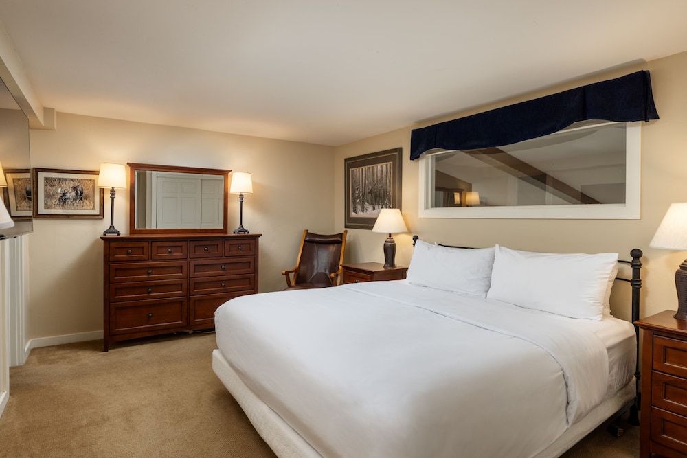 Condo, Premier, Queen and Twin Beds