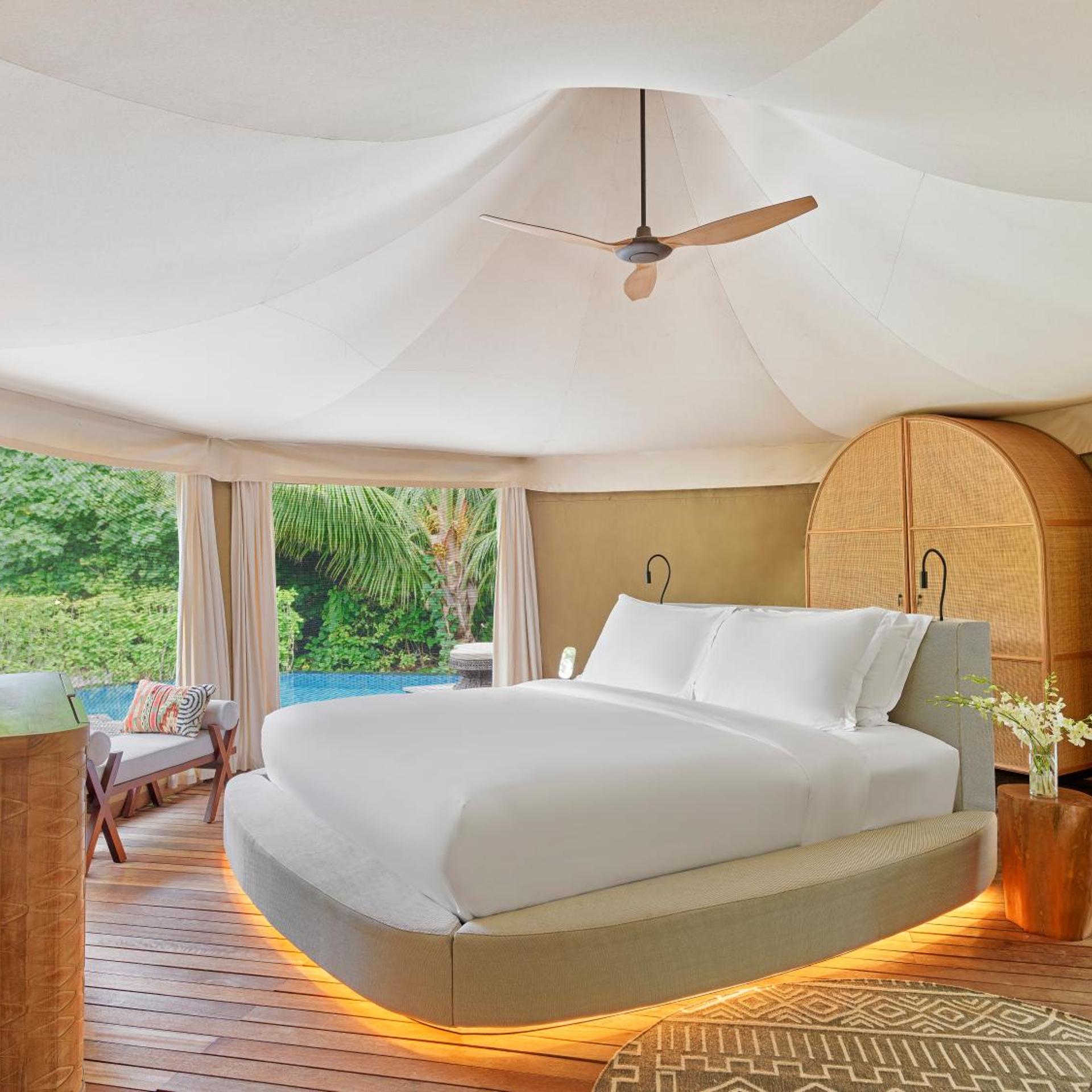 Safari Beach Villa with Pool