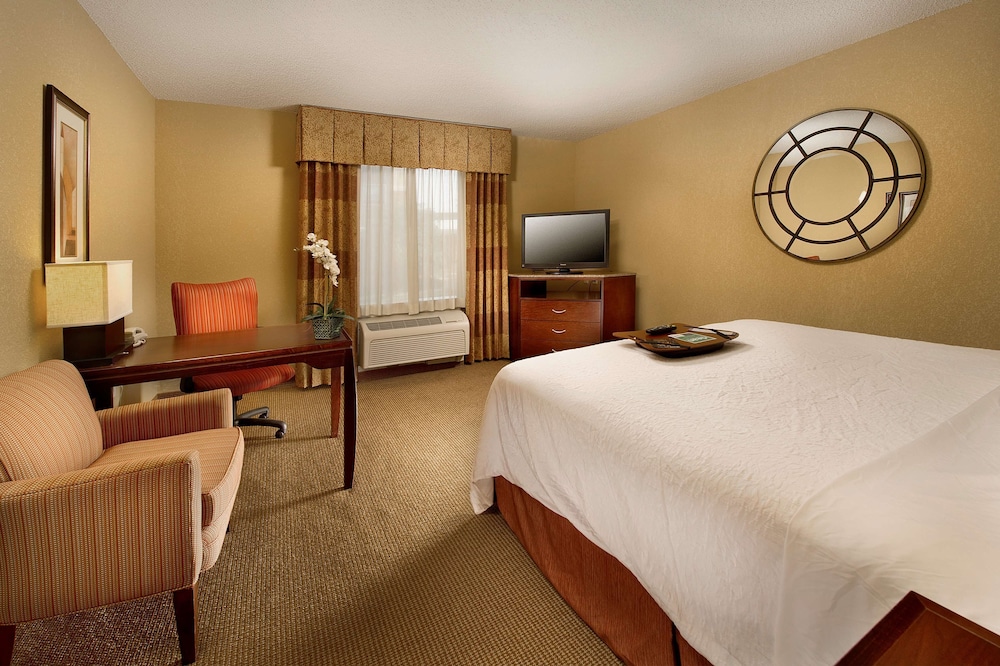 Hampton Inn and Suites San Antonio Airport 19/44