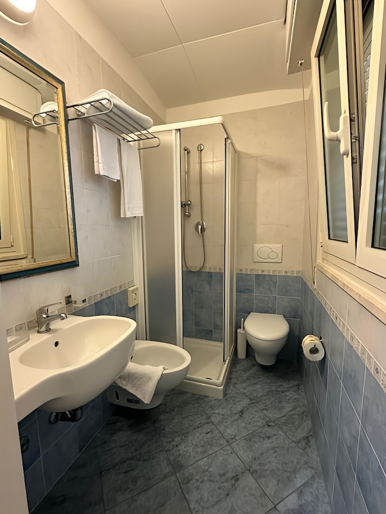 Hotel Piccinelli 61/63