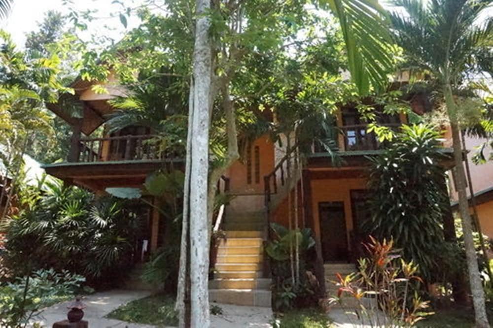 Dream Valley Resort Tonsai Beach 10/72