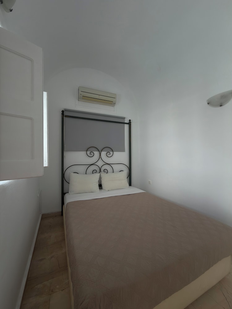 Nomikos Villas 17/46