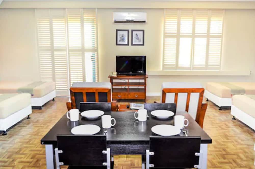 Garden Villa Hotel 35/60
