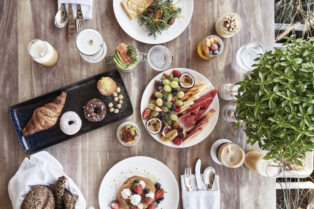 Nikki Beach Resort And Spa Santorini 48/61