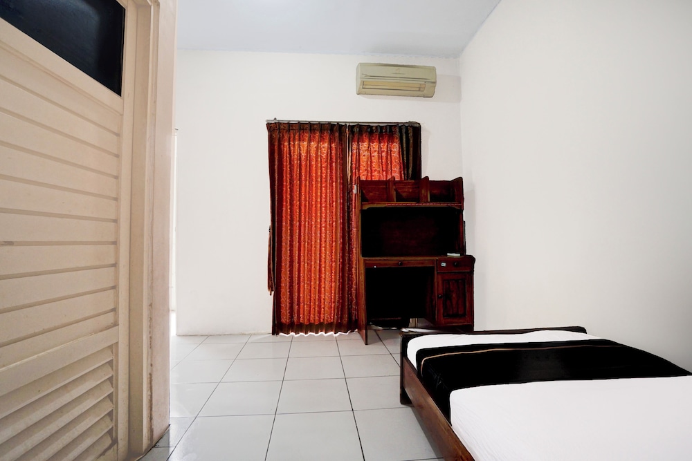 Hotel O near Ciputra World Surabaya formerly Darmo Residence 24/60