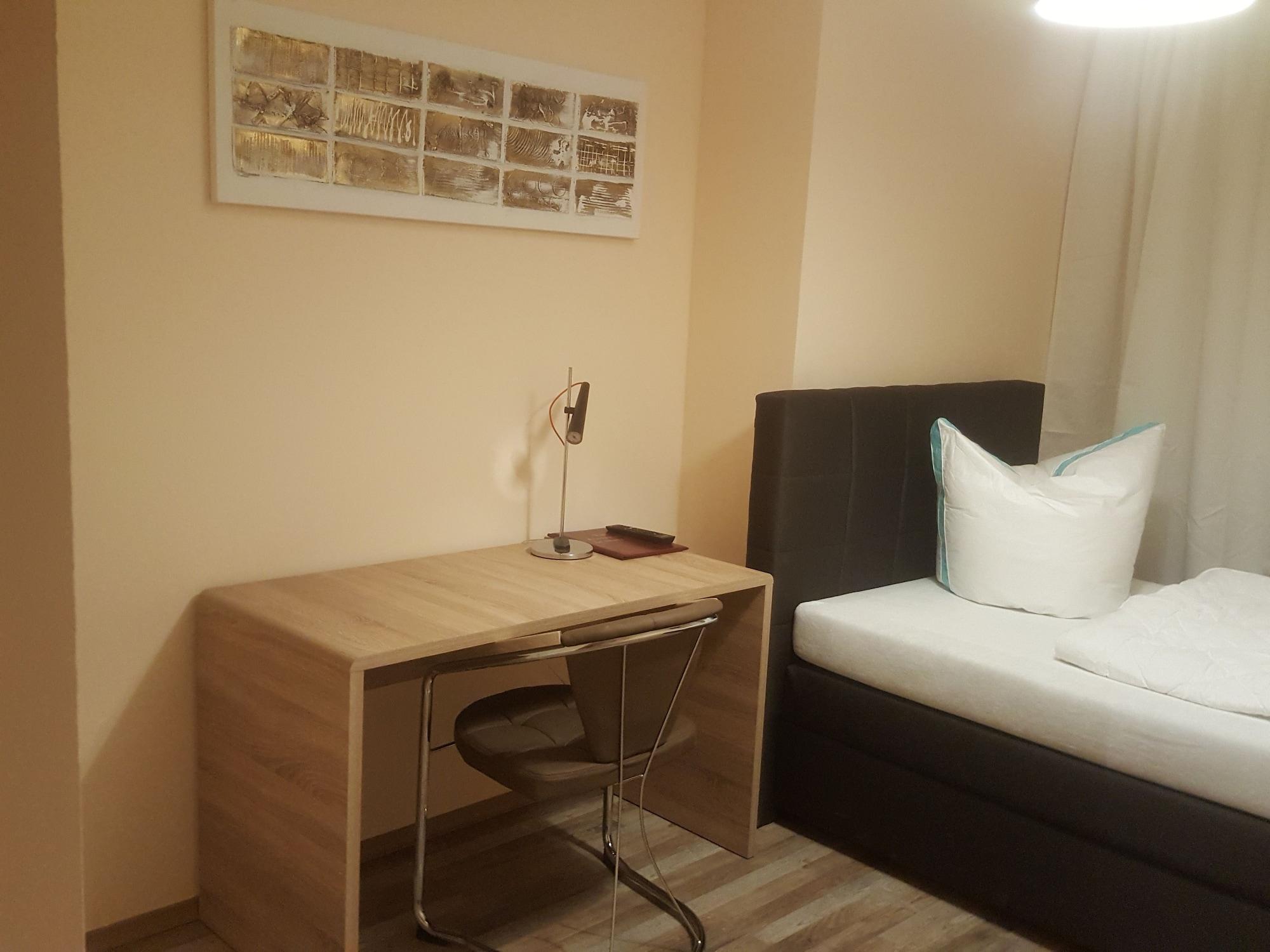 HOTEL RESIDENZ OBERURSELER HOF 23/47