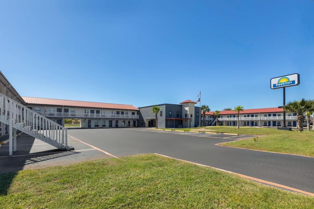 Days Inn by Wyndham Aransas Pass 45/50