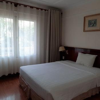 Superior, King Bed, First Wing