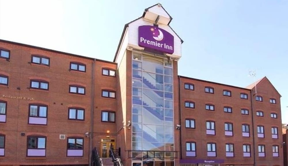 Premier Inn Birmingham City Centre Bridge Street 8/51