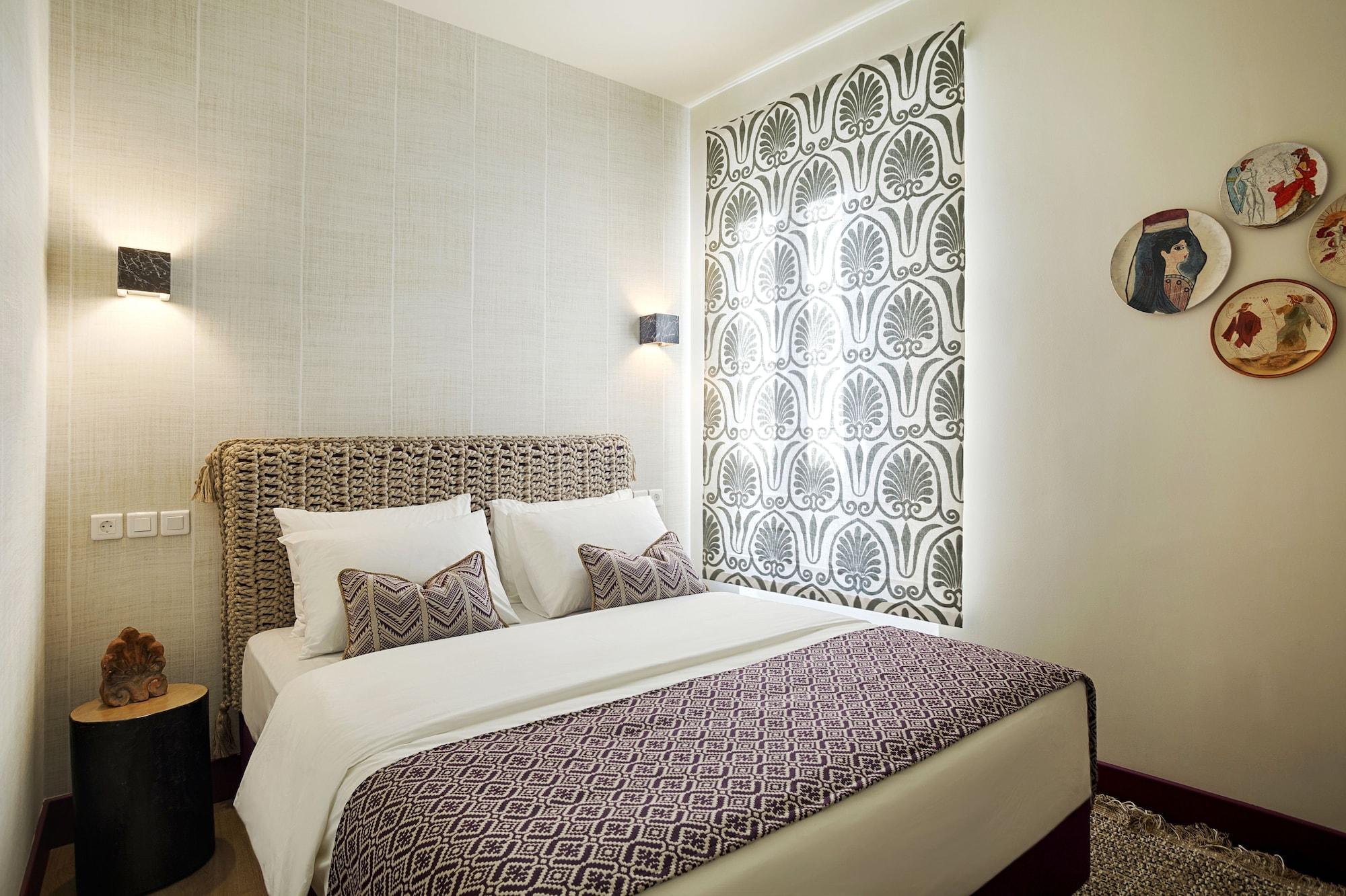 Deluxe, Double Bed