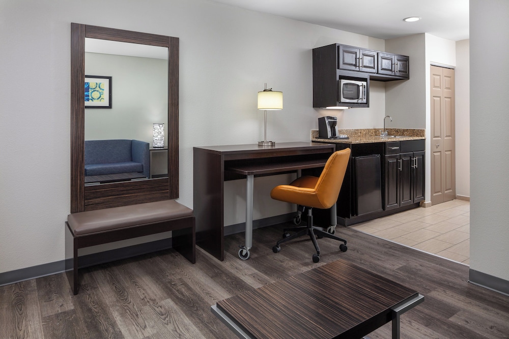 Holiday Inn Express Hotel & Suites St. Louis West-O Fallon 60/71