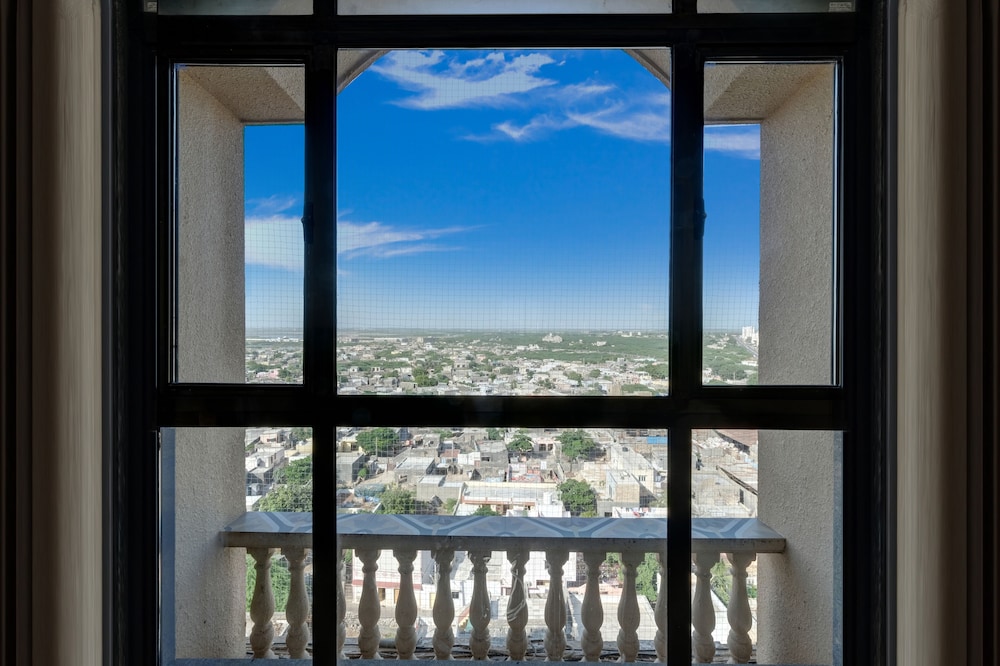 Lemon Tree Premier, Dwarka 28/50