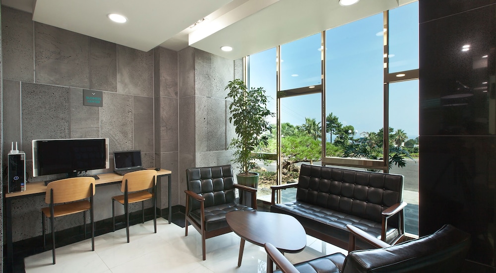 Familia Hotel Jeju 45/61