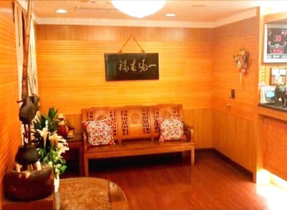 GAWA Hotel 7/47