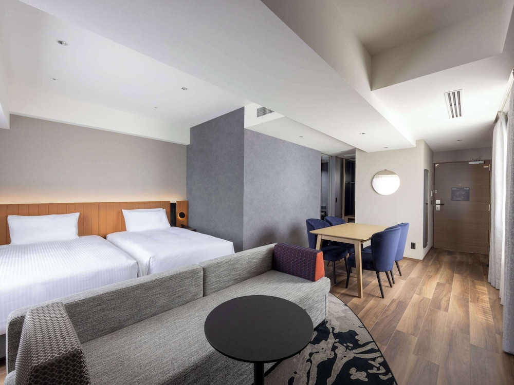 SUPERIOR, MULTIPLE BEDS, CLUB LOUNGE ACCESS, ACCESSIBLE