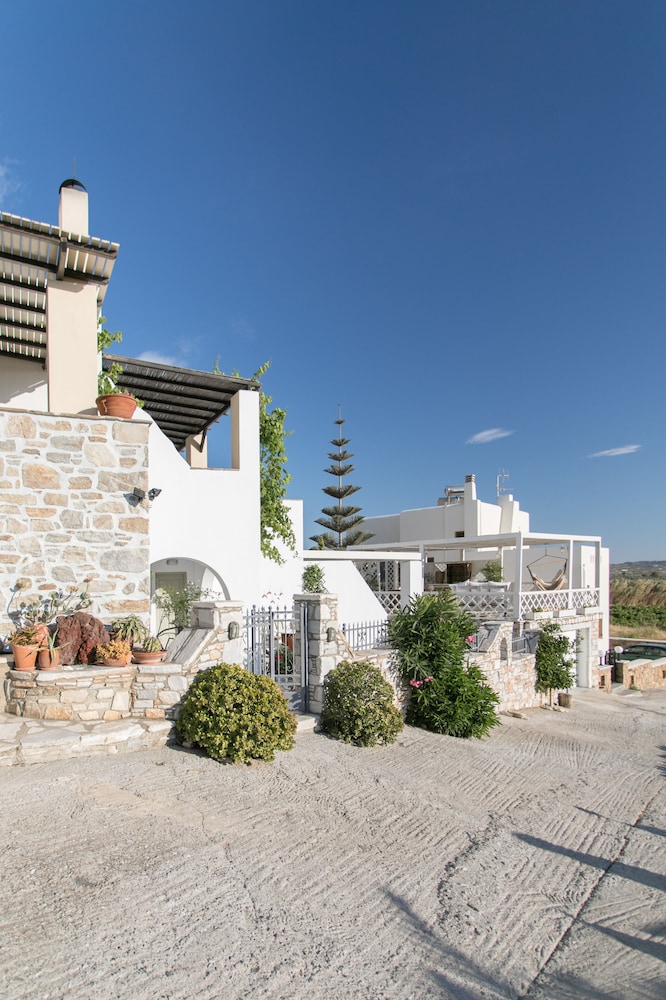 Aeolos Luxury Villas And Suites 63/71