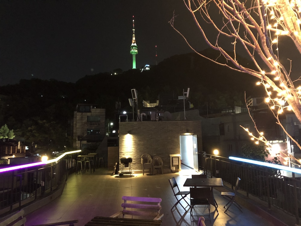 Myeongdong Artmonstay Guesthouse 67/74