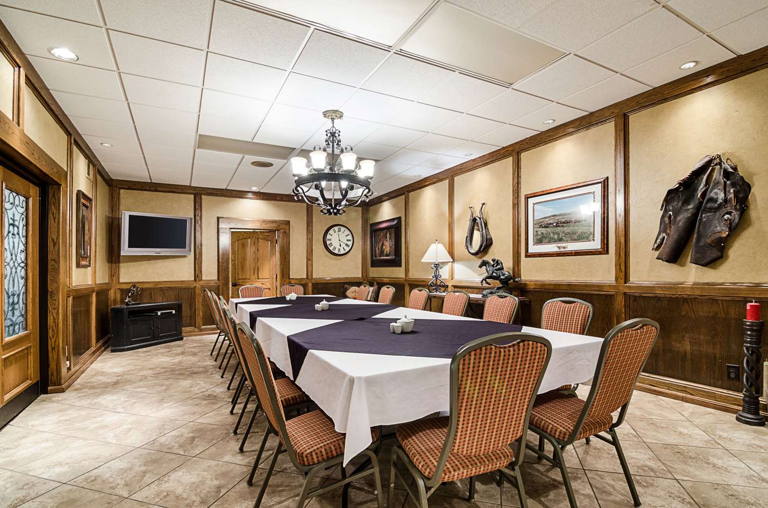 Clarion Inn Garden City, KS 41/60