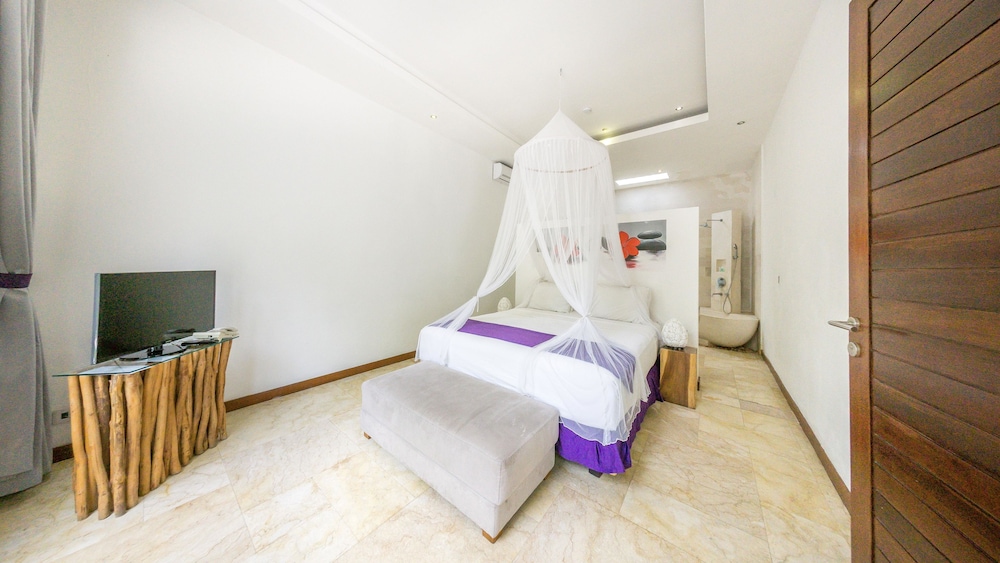 ANEMA VILLA SEMINYAK 23/73