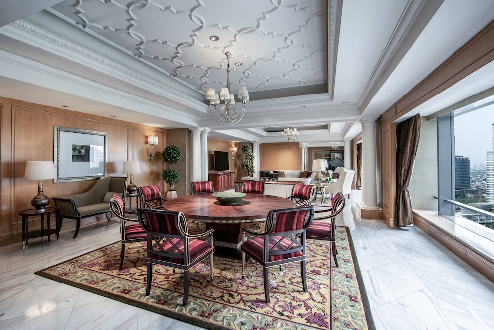 Ritz Carlton Jakarta Mega Kuningan Hotel 42/52