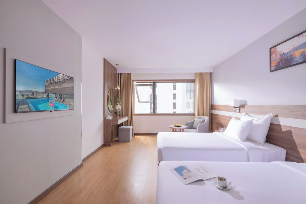 SUPERIOR, DOUBLE OR TWIN BED, CITY VIEW