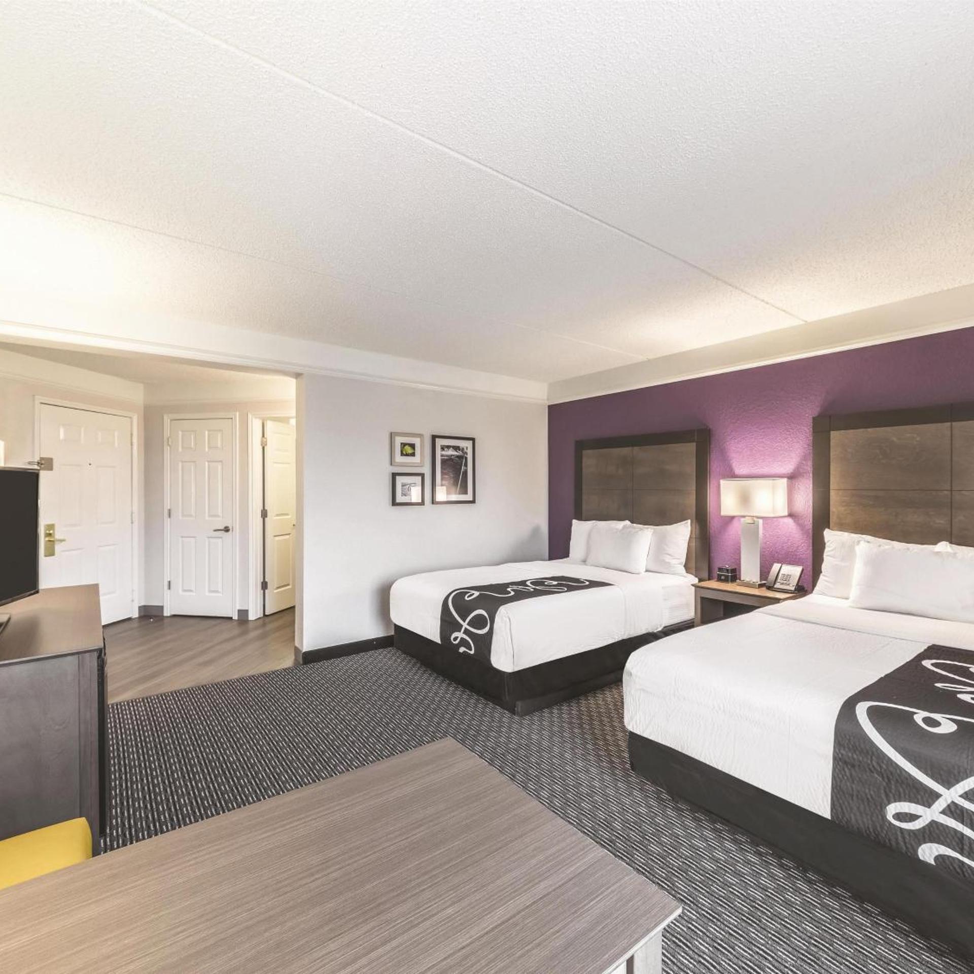 غرفة قياسية بسريرين مزدوجين، La Quinta Inn & Suites by Wyndham Austin Airport 2/4