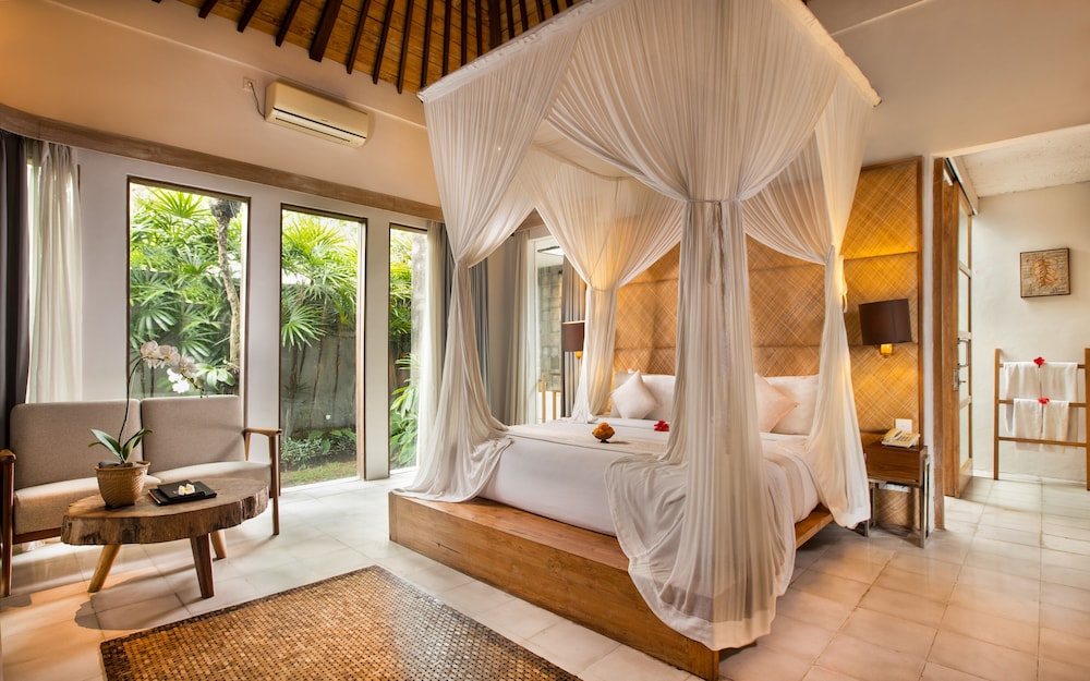 Villa Kayu Lama 6/50